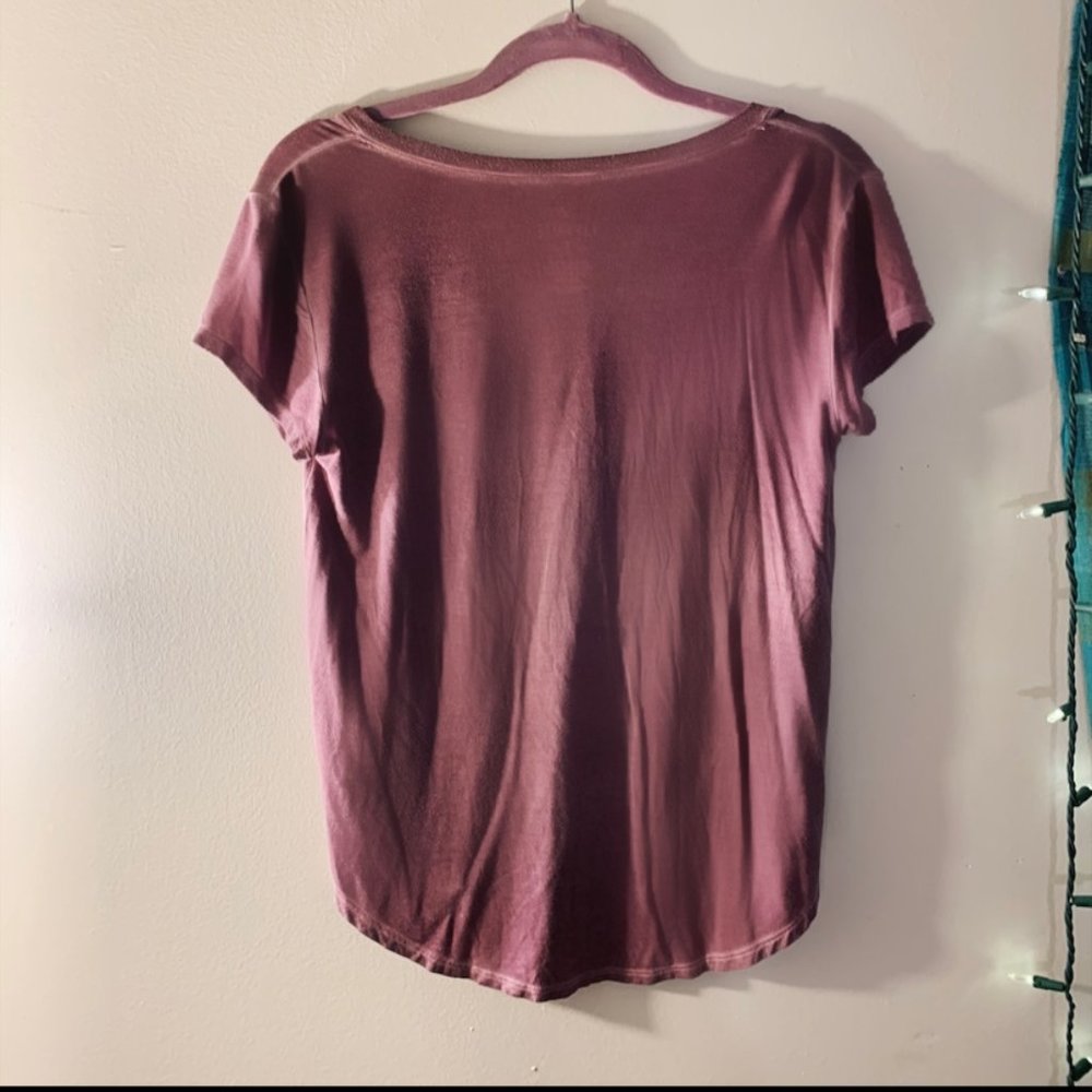 V-neck - Picture 2 of 2